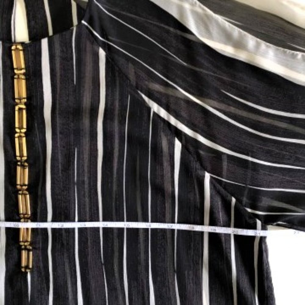 Halston Heritage Striped Crinkle Chiffon square link detail shift dress - Picture 14 of 16